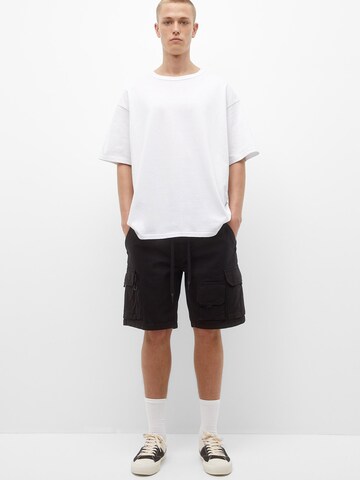 Pull&Bear Loosefit Shorts in Schwarz