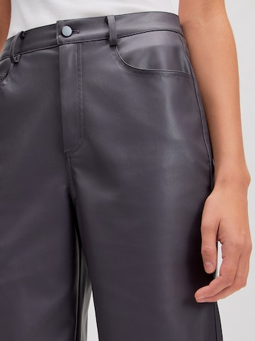 EDITED Regular Pants 'Celina' in Grey