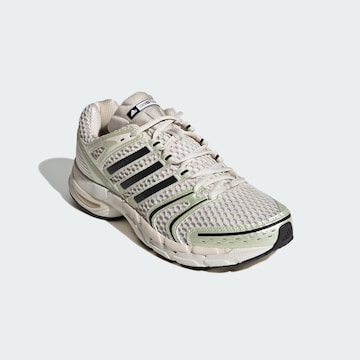 Sneaker bassa 'Adistar Control 5' di ADIDAS ORIGINALS in bianco