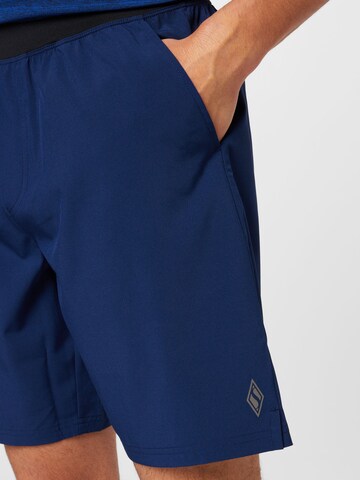 SKECHERS Normalny krój Spodnie sportowe w kolorze niebieski