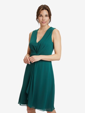Vera Mont Sukienka w kolorze zielony: przód