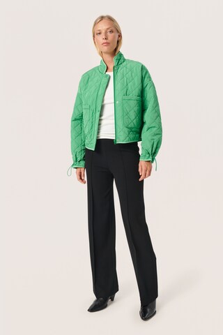 SOAKED IN LUXURY Between-Season Jacket 'Umina' in Green