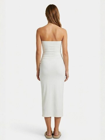 Rochie ' Isabella ' de la It's May pe alb