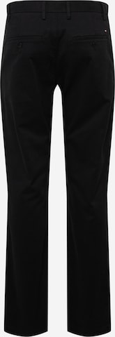 TOMMY HILFIGER - Regular Calças chino 'Bleecker' em preto