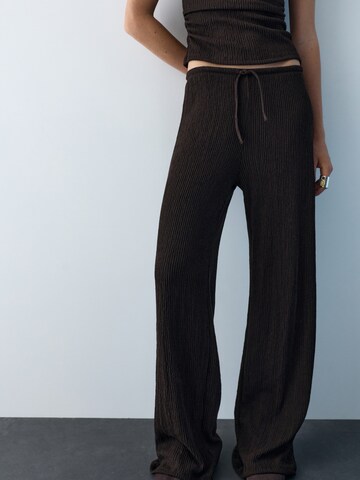Pull&Bear Loosefit Hose in Braun: Vorderseite