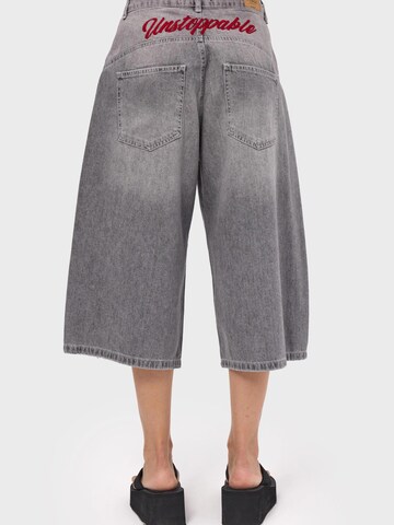 IT'S BASIC Baggy Jeans 'BERMUDA DENIM SHORT'‌‌ in Grau