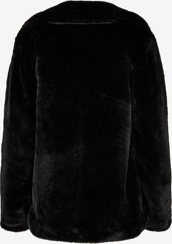 Urban Classics Winter jacket in Black