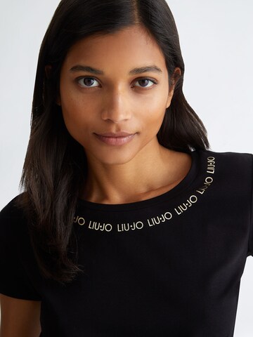 Tricou de la Liu Jo pe negru