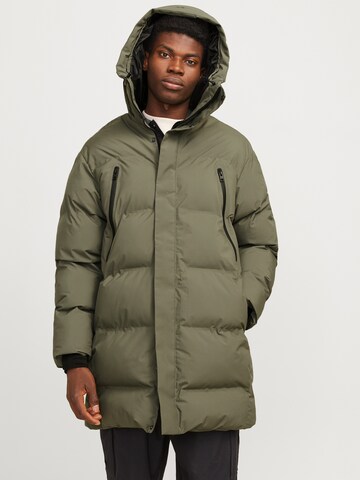 JACK & JONES Зимняя куртка 'JCOAlpha' в Зеленый: спереди