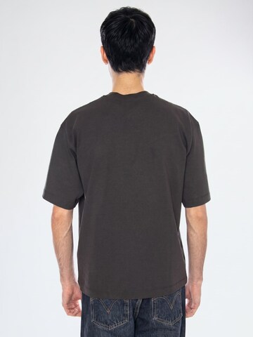 Maglietta 'Raw Instinct Fly SS -- Men's Crew Neck T-Shirt Black Men's' di VANS in nero