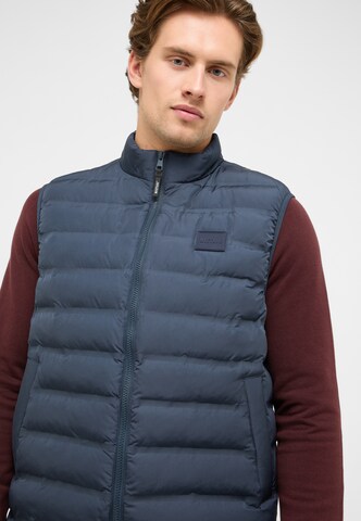 MUSTANG Vest ' Style Dublin ' in Blue: front