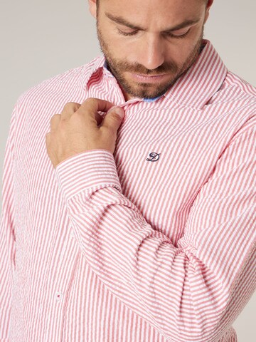 Coupe regular Chemise 'Balt' Deeluxe en rouge