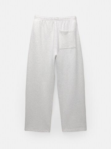 Pull&Bear Szeroka nogawka Spodnie w kolorze szary