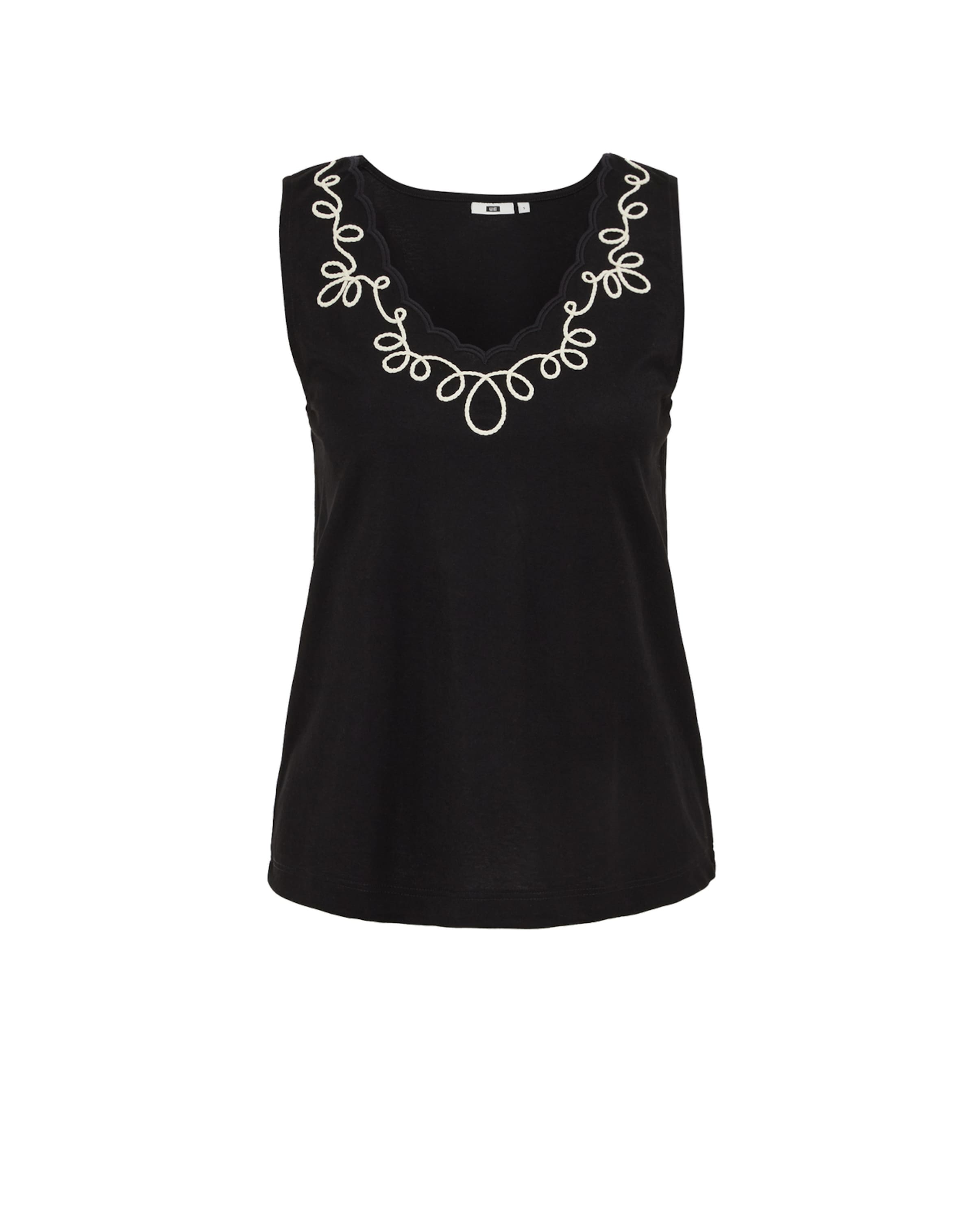 WE Fashion Top in Black: front