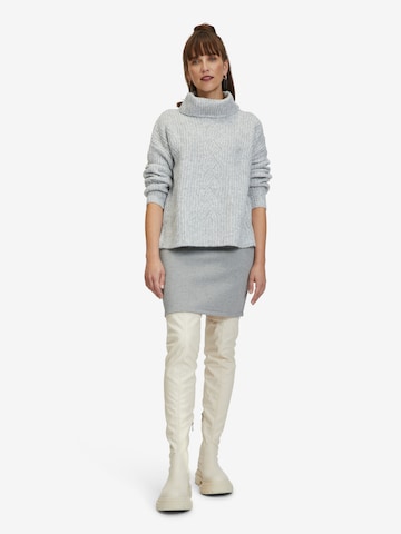 Cartoon Pullover in Grau