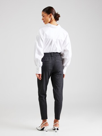 ONLY Tapered Hose 'ONLPOPTRASH-GOZI' in Grau