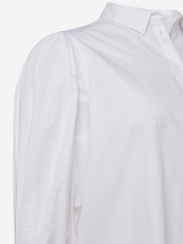 Selected Femme Curve - Blusa 'Molly' em branco