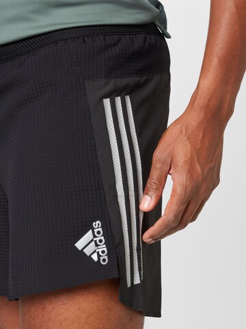 ADIDAS SPORTSWEAR regular Παντελόνι φόρμας 'Adizero' σε μαύρο