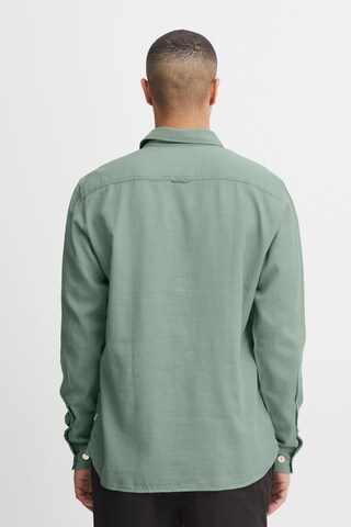 Coupe regular Chemise !Solid en vert