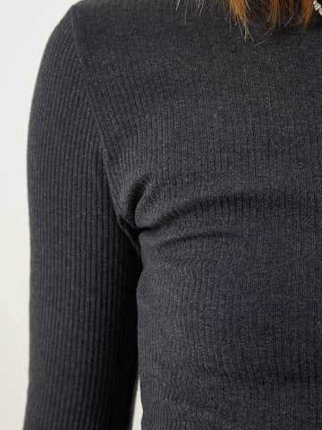 Robes en maille Happiness İstanbul en gris