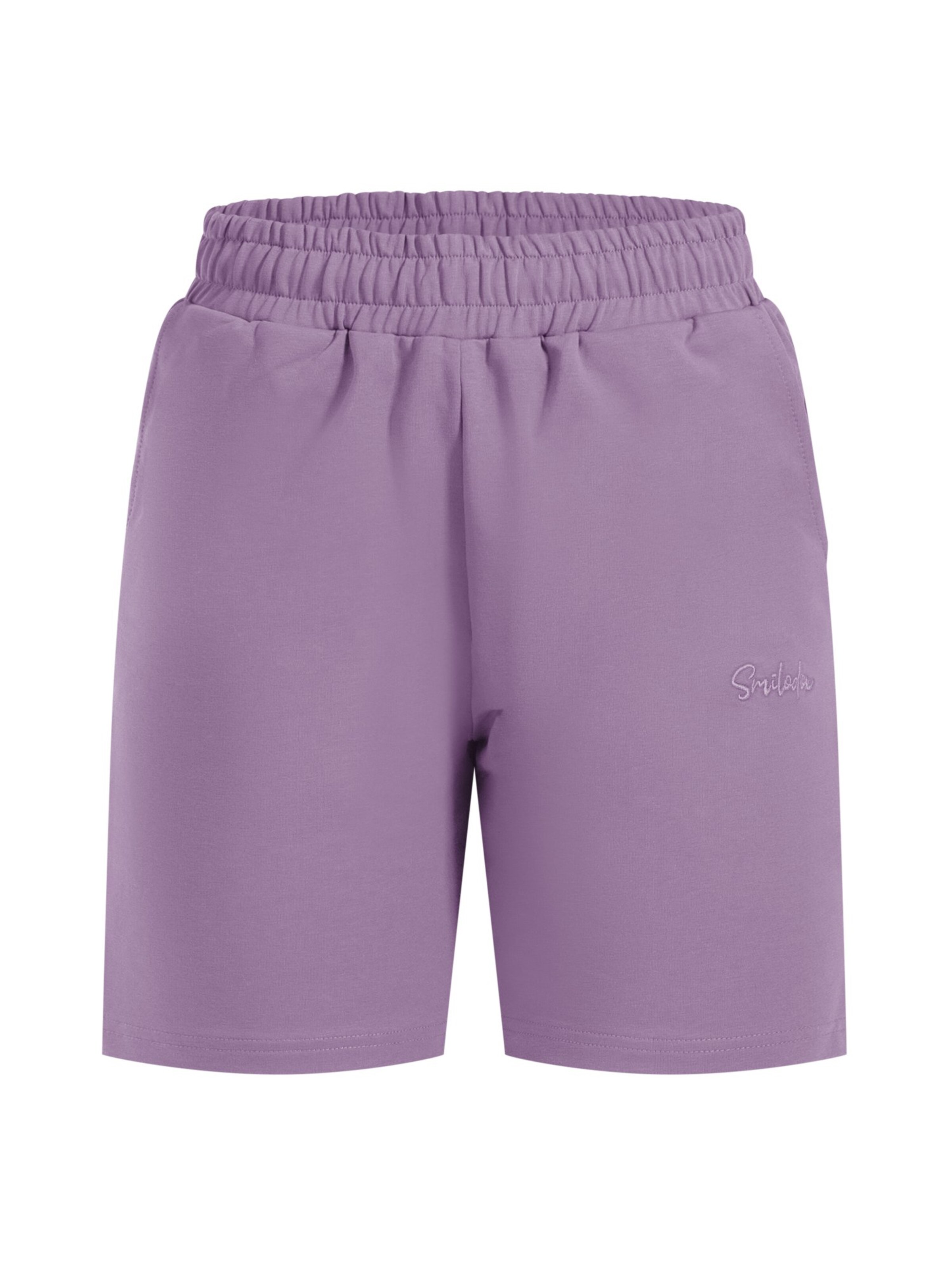 Smilodox Loosefit Shorts ' Nurya ' in Lila: Vorderseite
