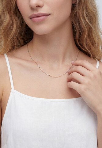 Gaya Necklace in Gold