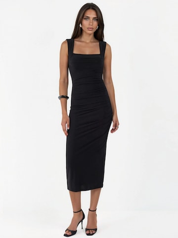 Hiccup - Vestido em preto: frente