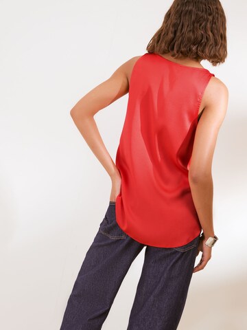Friends Like These - Top en rojo