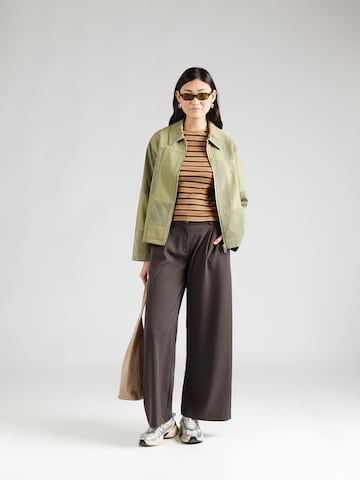 TOPSHOP Övergångsjacka i grön