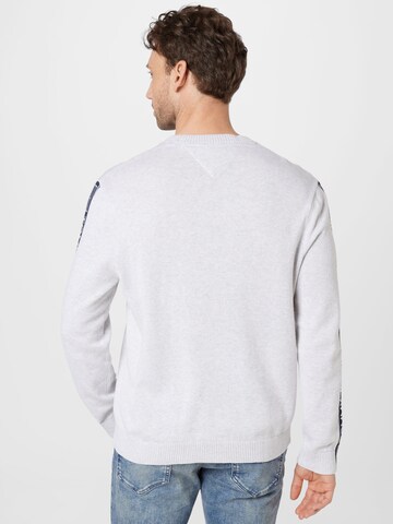 Tommy Jeans - Pullover em cinzento