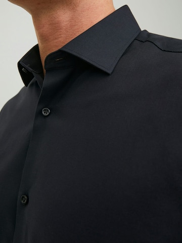 JACK & JONES Comfort fit Button Up Shirt 'Blaparker' in Black