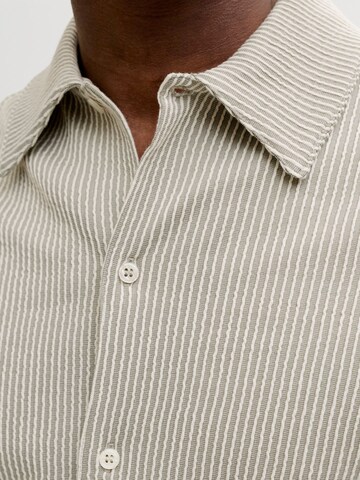 Coupe regular Chemise JACK & JONES en beige