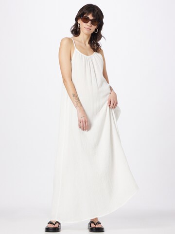 VERO MODA Лятна рокля 'NATALI' в бяло