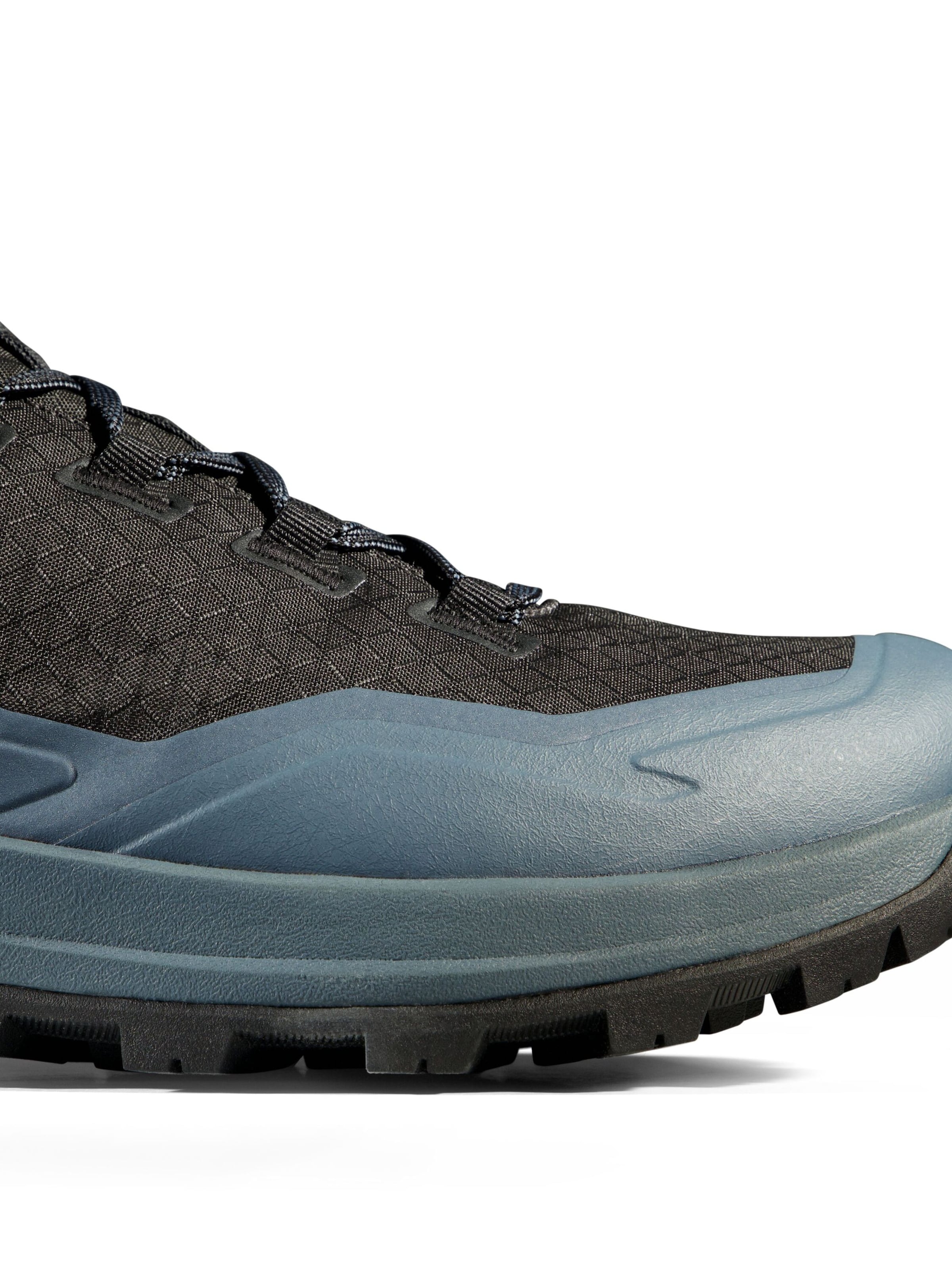 MAMMUT Flats in Grey