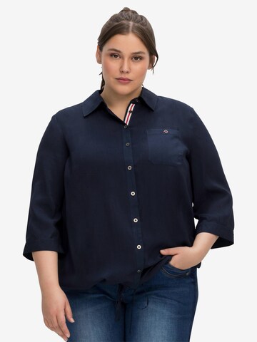 SHEEGO Blouse in Blue: front