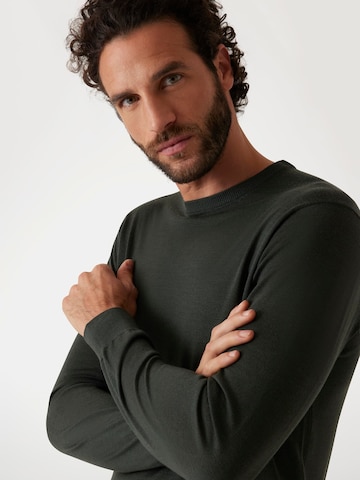 GUESS Pullover in Grün