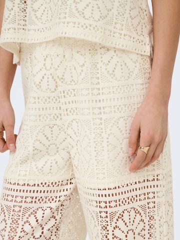 ONLY Široke hlačnice Hlače 'ONLLIAN' | bež barva