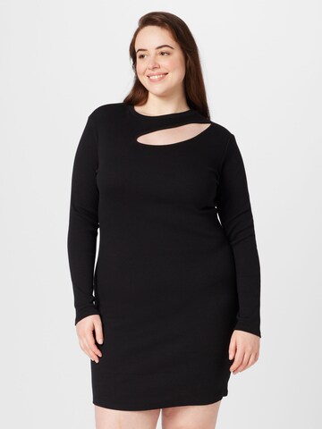 Robe 'NUSSA' ONLY Carmakoma en noir : devant