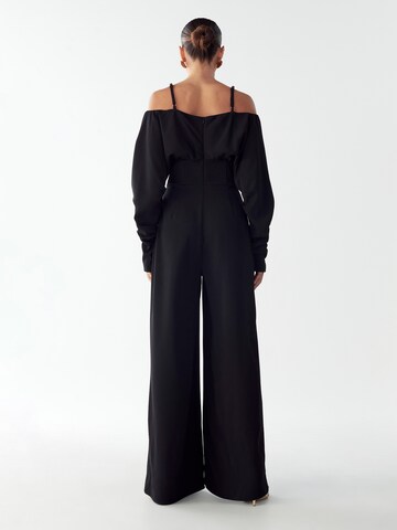 Willa Jumpsuit in Zwart: terug