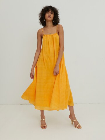 EDITED Dress 'Emelia' in Orange: front