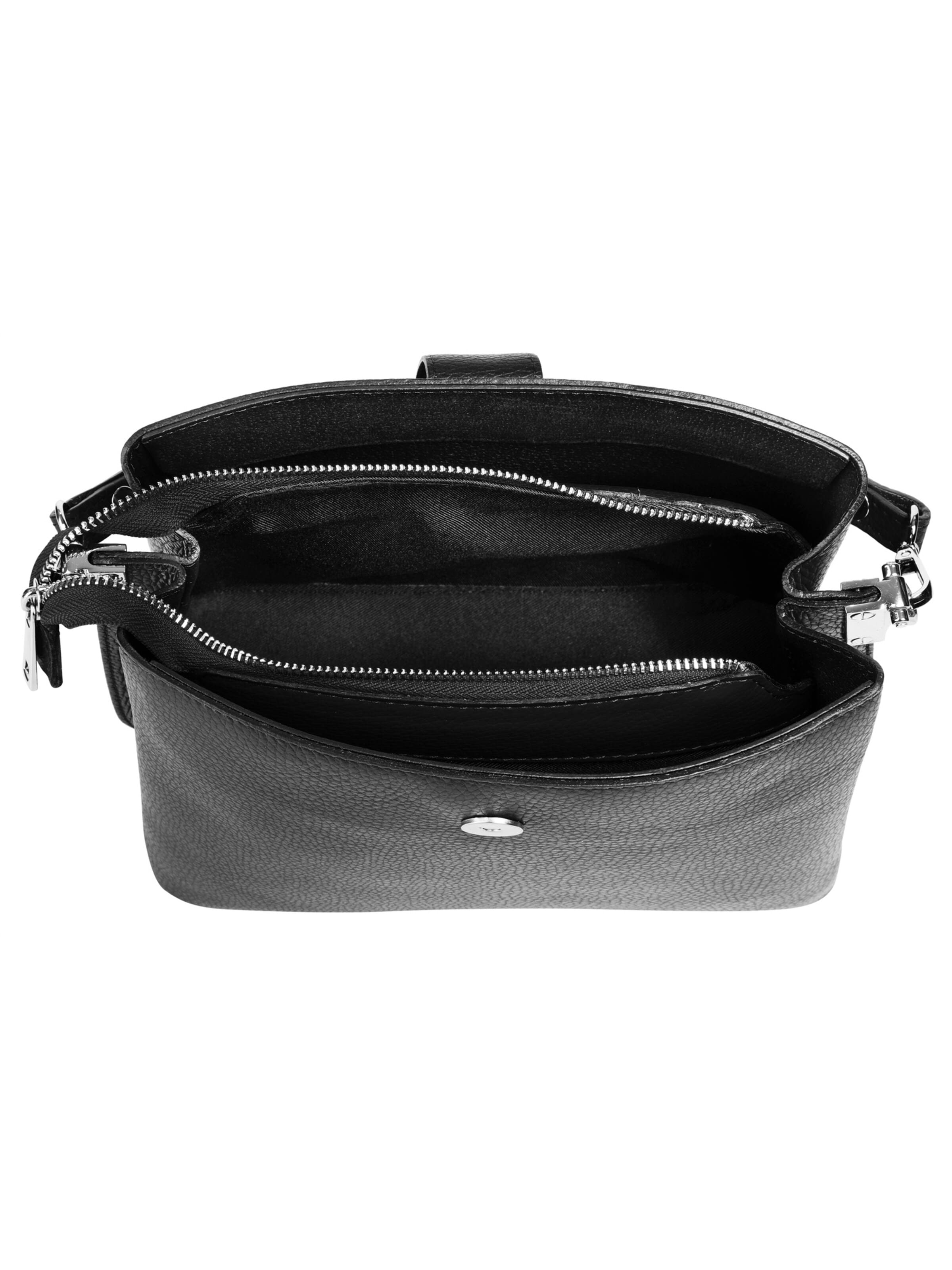 Cluty Handbag in Black