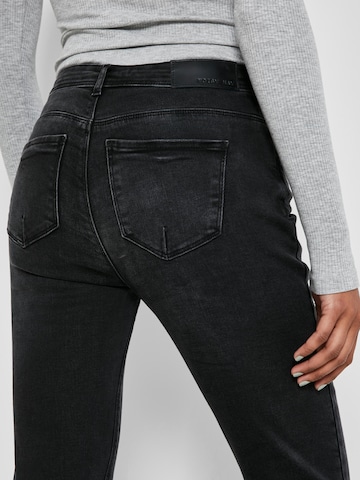 Noisy may Skinny Jeans 'Kimmy' in Schwarz