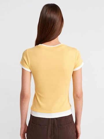 Maglietta di Dilvin in giallo