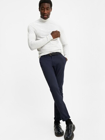 Coupe slim Pantalon chino WE Fashion en bleu