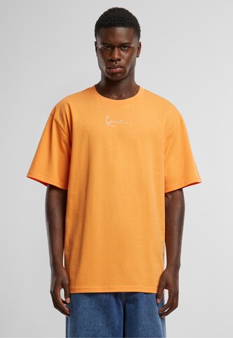Karl Kani Тениска 'Essential' в оранжево: отпред