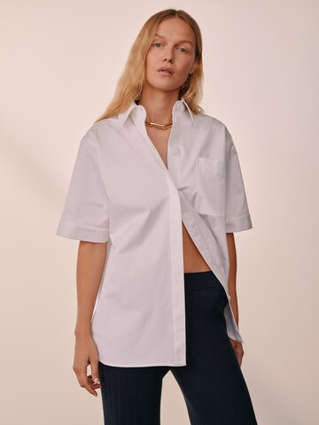 Camicia da donna 'Emma' di ABOUT YOU x Marie von Behrens in bianco: frontale