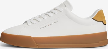 TOMMY HILFIGER Nizke superge 'COURT ESS' | bela barva: sprednja stran