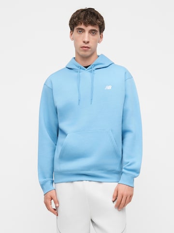 new balance Sweatshirt 'Sport Essentials' in Blauw: voorkant