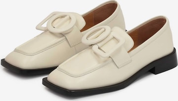 Kazar Studio Classic Flats in Beige