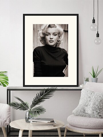 Liv Corday Image 'Marilyn Monroe' in Black